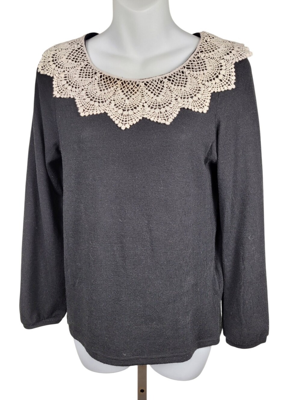 2/$20 Y2K Black & White Lace Collar Top Blouse Size: M